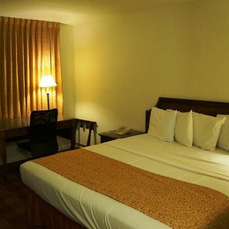 Waterford Inn Екстериор снимка