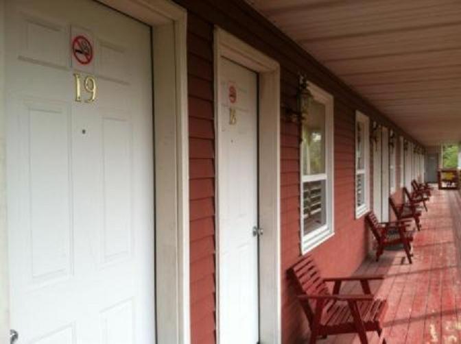 Waterford Inn Екстериор снимка