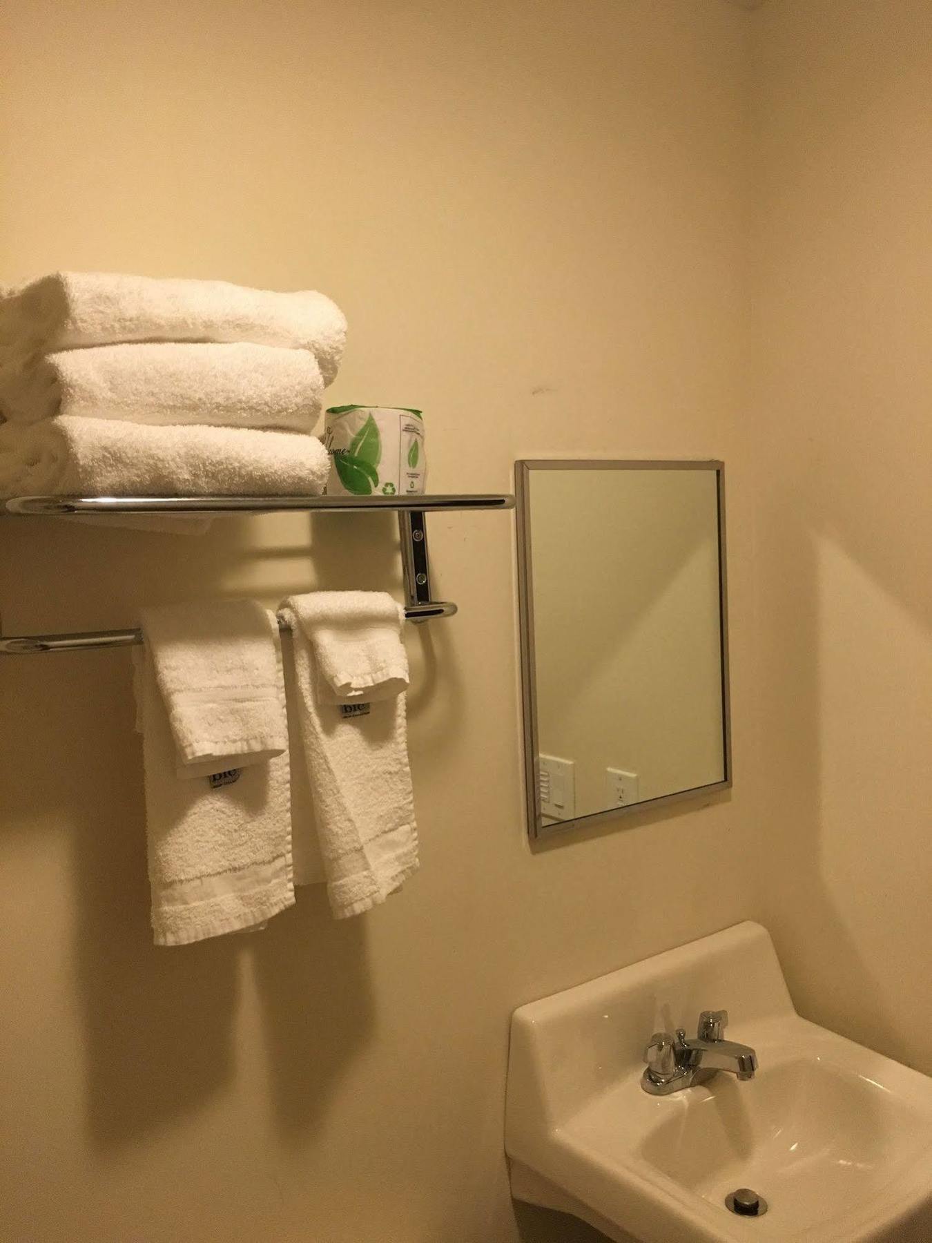 Waterford Inn Екстериор снимка